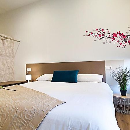 Apartamentos Antares 2 Milladoiro Dış mekan fotoğraf