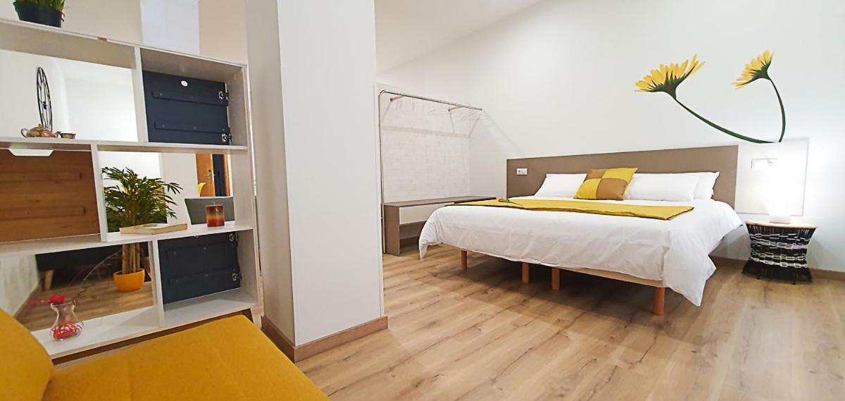 Apartamentos Antares 2 Milladoiro Dış mekan fotoğraf